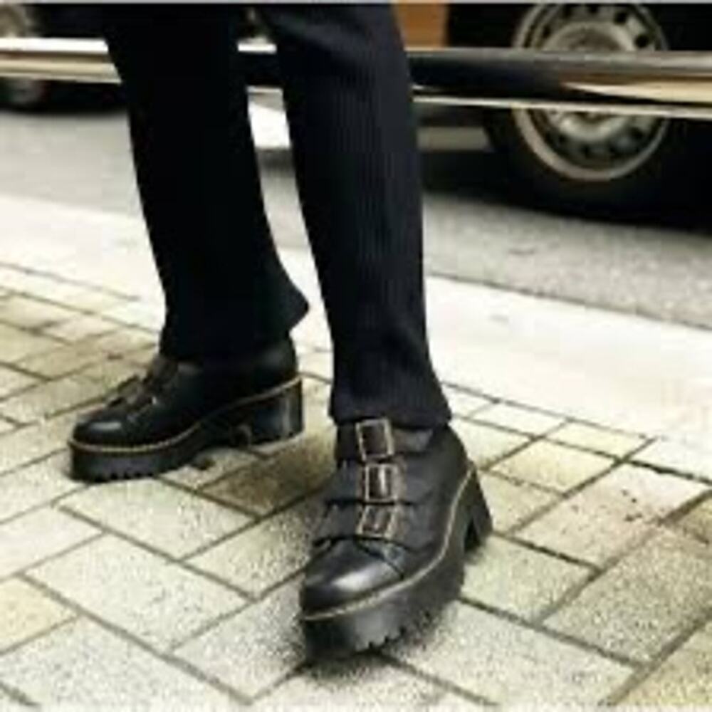 Dr Martens Coppola ankle buckle boots size 9 us eu 41